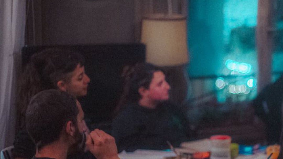 🦋🌸 JARDÍN DE LOS PRESENTES 🌸🦋 Jornada de poesía, música y trinchera