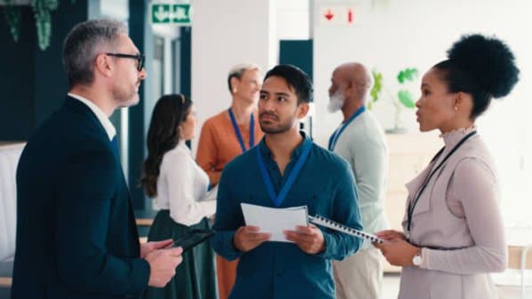 £10/Network & Pitch: AI, Digital, Tech & Fintech Professionals