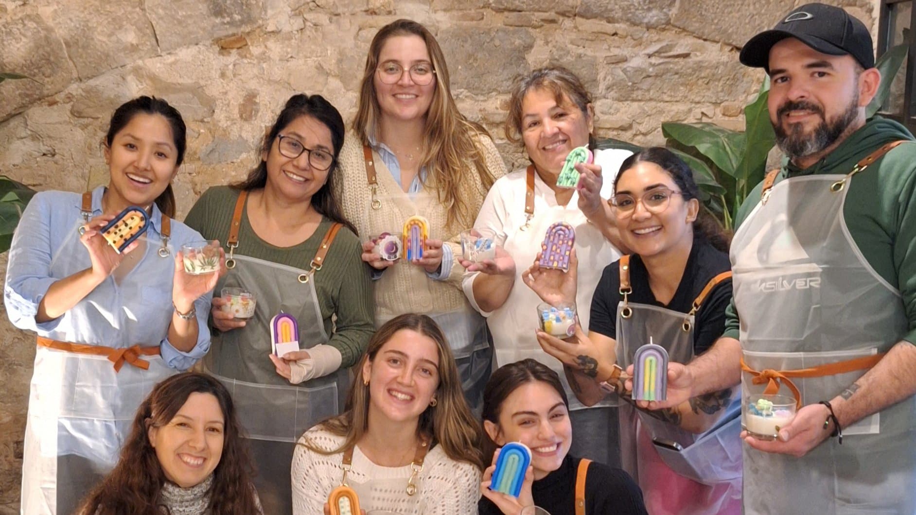 Creative Candle Workshop / Taller Creativo de Velas